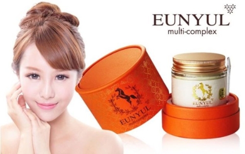 Kem dầu ngựa dưỡng trắng da Eunyul Multi Complex 70g