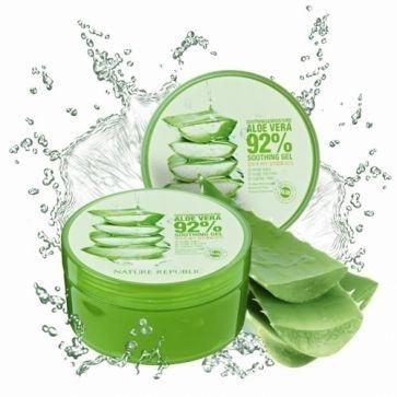 Kem dưỡng da Lô hội tươi Soothing & Moisture Aloe Vera 92% Soothing Gel